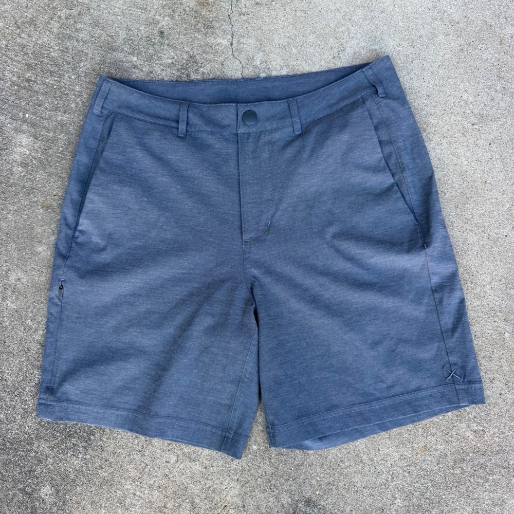 CUTS CLOTHING | Mens AO Curve Hem Shorts 28 Grey Athleisure Minimalist Luxury